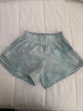 lululemon athletica Pale Blue Tie-Dye Running Shorts 2 inseam 4 inches